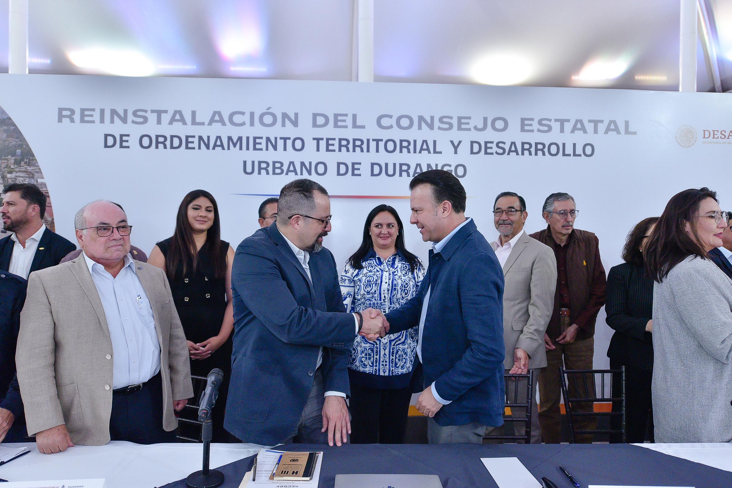 Durango trabajará en apego a Ley de Ordenamiento Territorial para poder acceder a recursos: Esteban